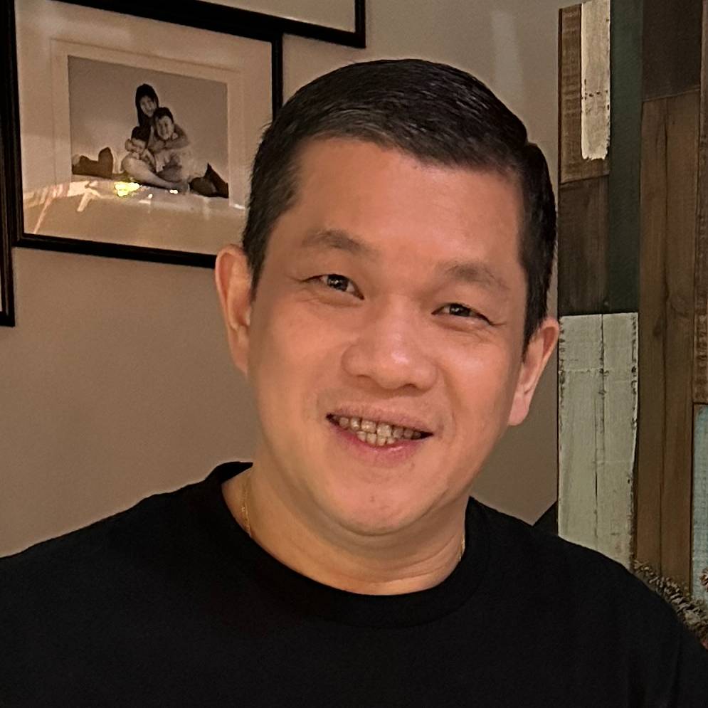 WILLIAM LOO