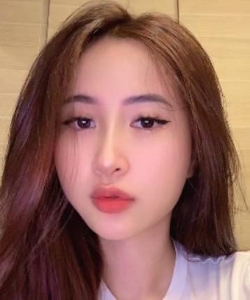 Chloe Ho