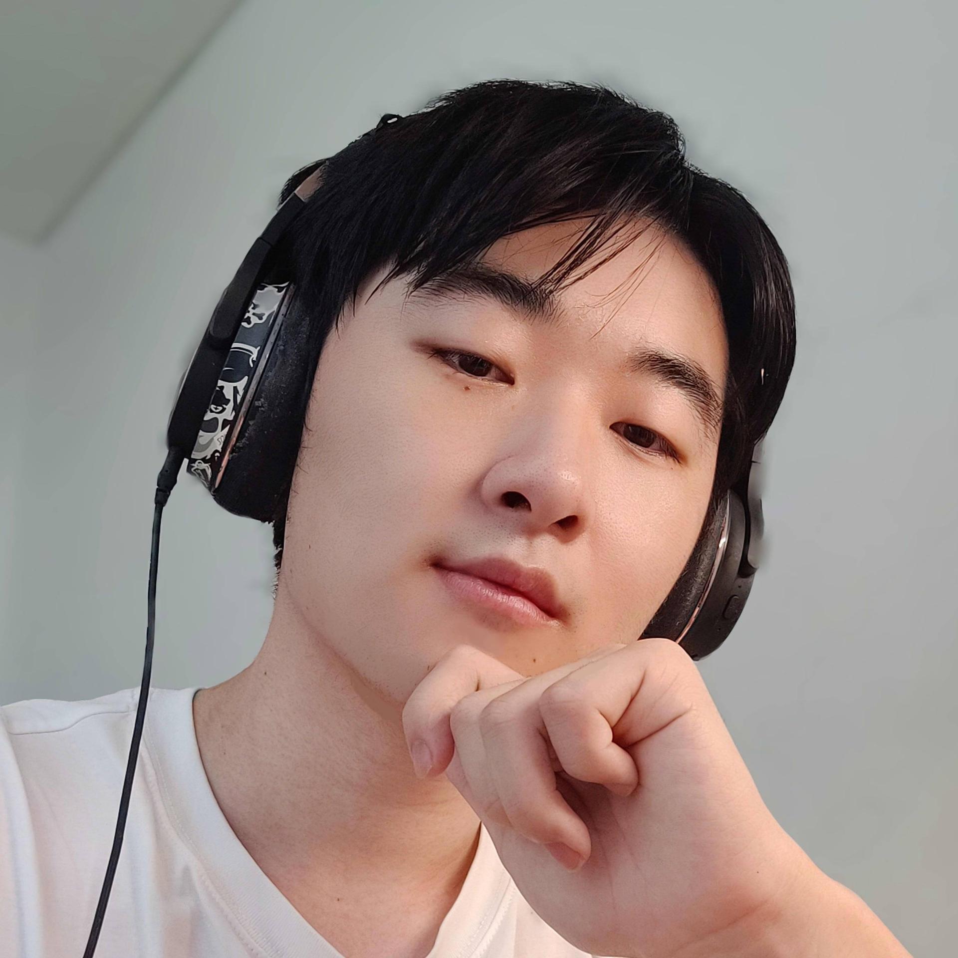 Zhiyuan Hu