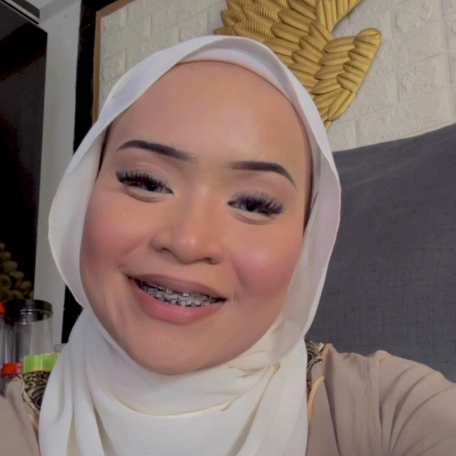 NOOR OMAIRRA VYVIANNA RAZALI